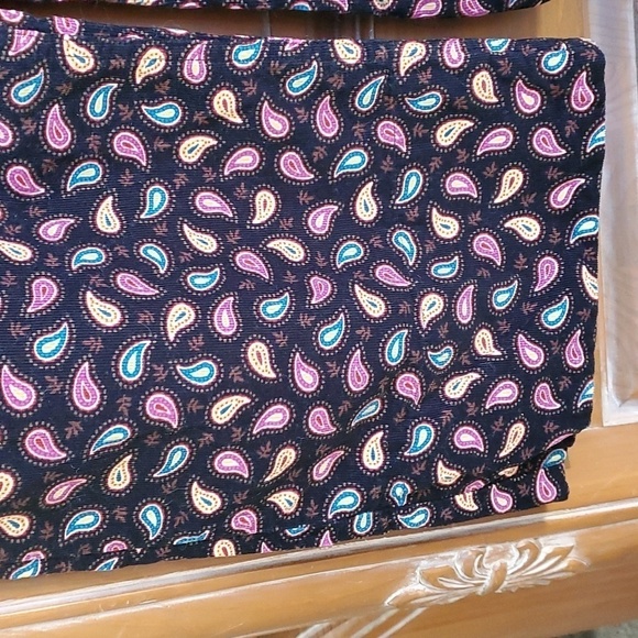 VERA BRADLEY, Cordery lounge pants. Paisley print, tie and elastic waist. Sz m - Picture 4 of 6